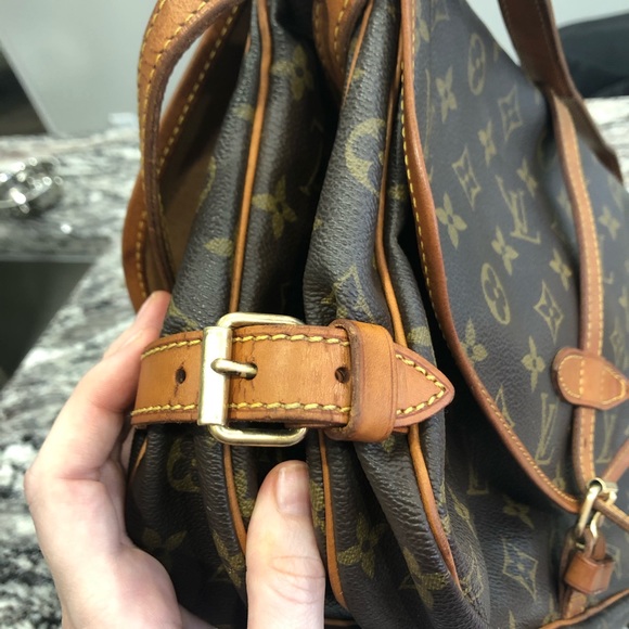 (sold) Louis Vuitton Saumur - Picture 3 of 15